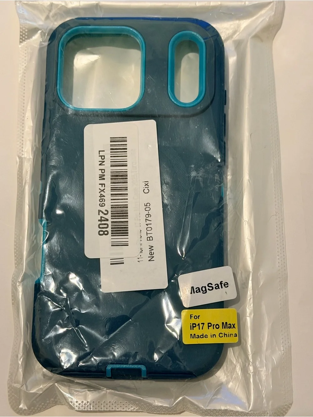 Rugged Magnetic-Compatible Teal Phone Case for iPhone 17 Pro Max